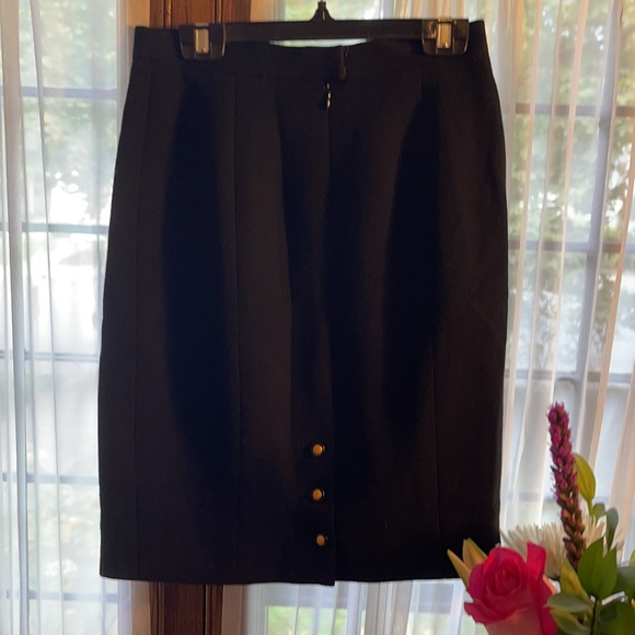 ❤️Chanel❤️ Authentic black skirt - Picture 2 of 4